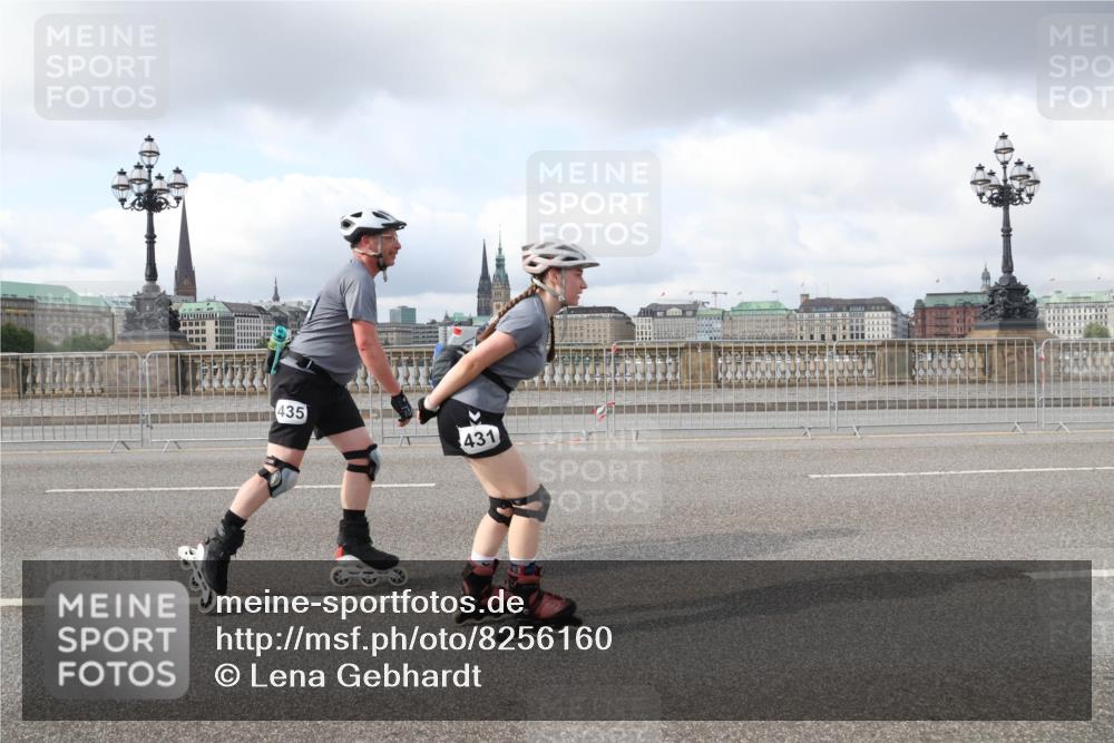 29.06.2025 - hella hamburg halbmarathon Lena Gebhardt http://msf.ph/oto/8256160 29.06.2025 09:03:20 Lombardsbrücke  meine-sportfotos.de