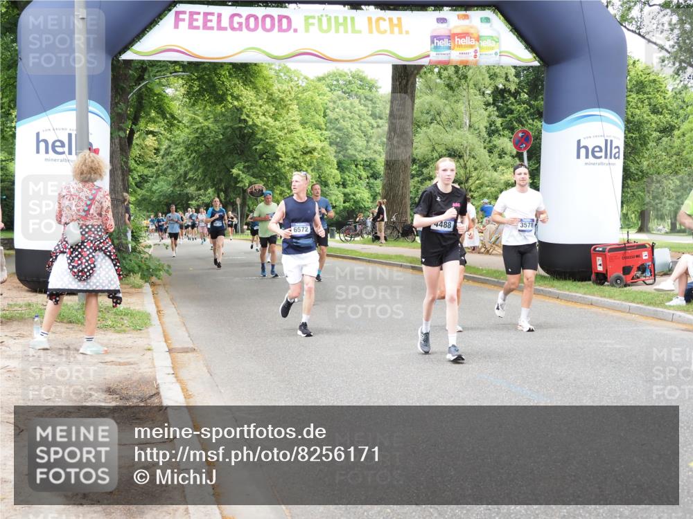 29.06.2025 - hella hamburg halbmarathon MichiJ http://msf.ph/oto/8256171 29.06.2025 10:52:42 Zwischen KM18-KM19 3578, 3746, 4488, 9165, 9736, 10781, 10886, 10998, 12371, 12473, 13481, 17059, 18827 meine-sportfotos.de