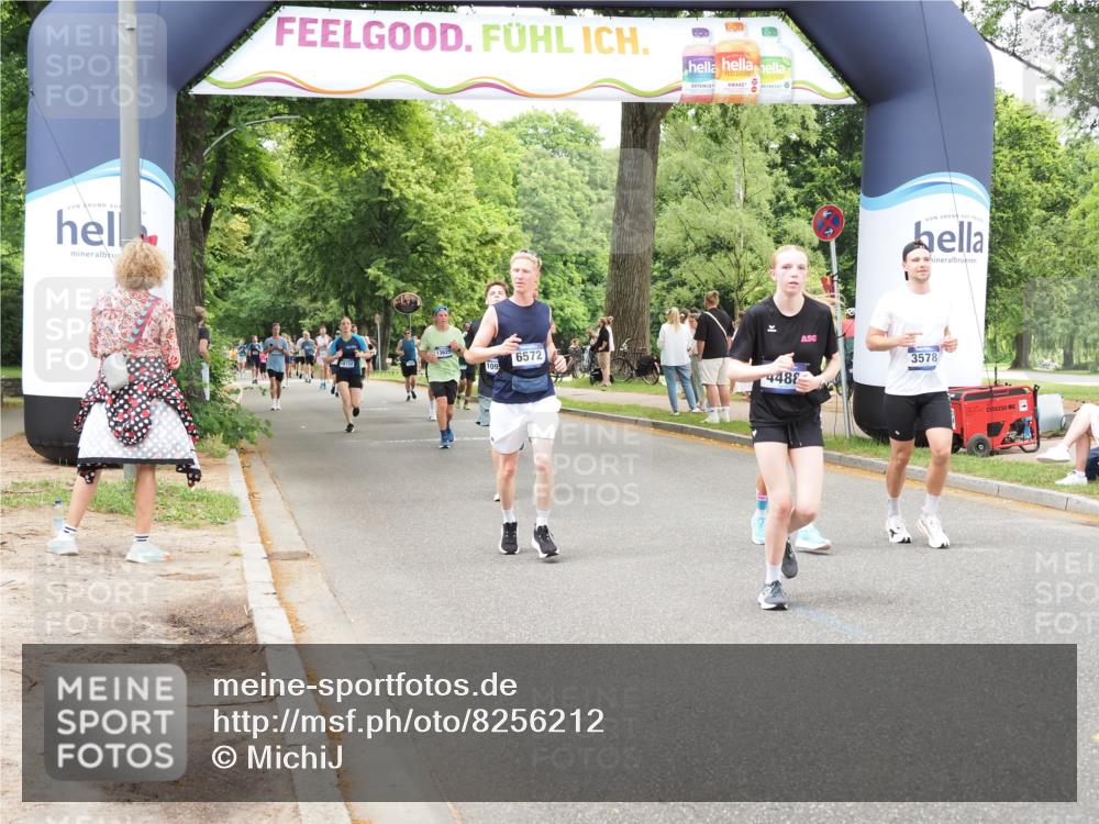 29.06.2025 - hella hamburg halbmarathon MichiJ http://msf.ph/oto/8256212 29.06.2025 10:52:43 Zwischen KM18-KM19 3578, 3746, 4488, 6572, 9165, 10781, 10998, 12473, 13481, 17059, 18827 meine-sportfotos.de