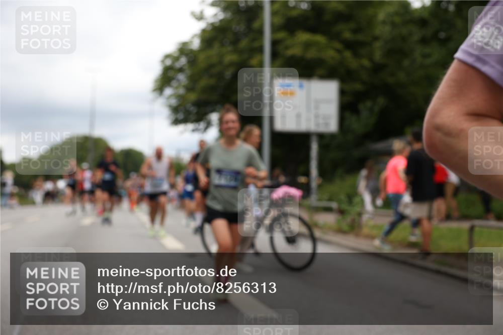 29.06.2025 - hella hamburg halbmarathon Yannick Fuchs http://msf.ph/oto/8256313 29.06.2025 10:48:20 20KM 1410, 1442, 1549, 1815, 2432, 3177, 3310, 3861, 3898, 4299, 6082, 6084, 6260, 6356, 6581, 6723, 6994, 7129, 7973, 8223, 8772, 8798, 9012, 9060, 9227, 10040, 10263, 10266, 11009, 11499, 11789, 12213, 12362, 12489, 13147, 13869, 14026, 14660, 14818, 15113, 15156, 15169, 15408, 15524, 16092, 16574, 16623, 16750, 17740, 17765, 18450, 18759, 19177 meine-sportfotos.de