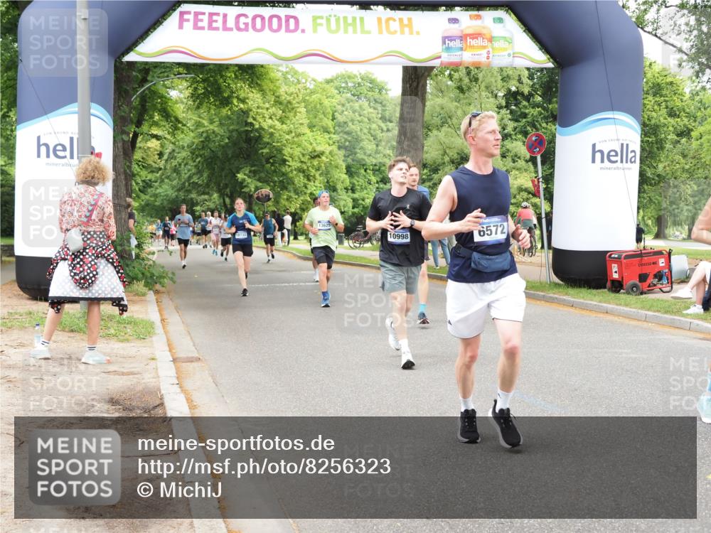 29.06.2025 - hella hamburg halbmarathon MichiJ http://msf.ph/oto/8256323 29.06.2025 10:52:44 Zwischen KM18-KM19 3578, 3746, 4488, 6572, 9165, 10067, 10781, 10998, 13481, 13625 meine-sportfotos.de