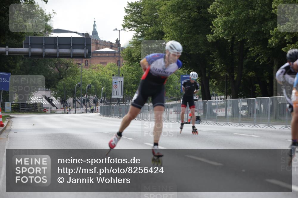 29.06.2025 - hella hamburg halbmarathon Jannik Wohlers http://msf.ph/oto/8256424 29.06.2025 08:49:01 Lombardsbrücke  meine-sportfotos.de