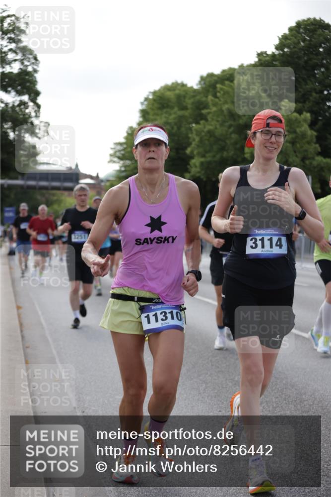 29.06.2025 - hella hamburg halbmarathon Jannik Wohlers http://msf.ph/oto/8256442 29.06.2025 09:57:32 Lombardsbrücke 1094, 1258, 1320, 1321, 1335, 1563, 1870, 2138, 2397, 2448, 2612, 2946, 3058, 3091, 3114, 3251, 5032, 5305, 5672, 5775, 6355, 6356, 6569, 6580, 6585, 6628, 6754, 6776, 7065, 7134, 7478, 7509, 7646, 7952, 7976, 8176, 8973, 9065, 9145, 9163, 9214, 9227, 9835, 10860, 11208, 11310, 11757, 11789, 12155, 12224, 12662, 12961, 13047, 14300, 14638, 14865, 15061, 15125, 15134, 15426, 15496, 15712, 15915, 16008, 16009, 16320, 16563, 16750, 16980, 17530 meine-sportfotos.de