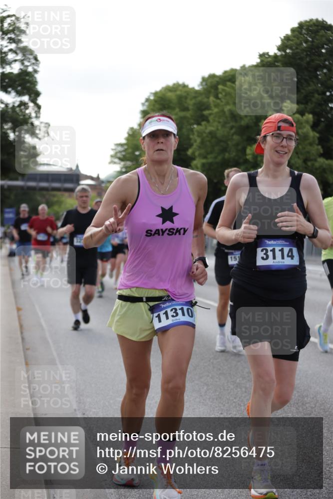 29.06.2025 - hella hamburg halbmarathon Jannik Wohlers http://msf.ph/oto/8256475 29.06.2025 09:57:32 Lombardsbrücke 1094, 1258, 1320, 1321, 1335, 1563, 1870, 2138, 2397, 2448, 2612, 2946, 3058, 3091, 3114, 3251, 5032, 5305, 5672, 5775, 6355, 6356, 6569, 6580, 6585, 6628, 6754, 6776, 7065, 7134, 7478, 7509, 7646, 7952, 7976, 8176, 8973, 9065, 9145, 9163, 9214, 9227, 9835, 10860, 11208, 11310, 11757, 11789, 12155, 12224, 12662, 12961, 13047, 14300, 14638, 14865, 15061, 15125, 15134, 15426, 15496, 15712, 15915, 16008, 16009, 16320, 16563, 16750, 16980, 17530 meine-sportfotos.de