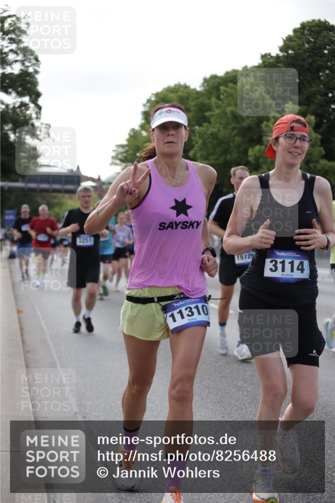 29.06.2025 - hella hamburg halbmarathon Jannik Wohlers http://msf.ph/oto/8256488 29.06.2025 09:57:32 Lombardsbrücke 1094, 1258, 1320, 1321, 1335, 1563, 1870, 2138, 2397, 2448, 2612, 2946, 3058, 3091, 3114, 3251, 5032, 5305, 5672, 5775, 6355, 6356, 6569, 6580, 6585, 6628, 6754, 6776, 7065, 7134, 7478, 7509, 7646, 7952, 7976, 8176, 8973, 9065, 9145, 9163, 9214, 9227, 9835, 10860, 11208, 11310, 11757, 11789, 12155, 12224, 12662, 12961, 13047, 14300, 14638, 14865, 15061, 15125, 15134, 15426, 15496, 15712, 15915, 16008, 16009, 16320, 16563, 16750, 16980, 17530 meine-sportfotos.de