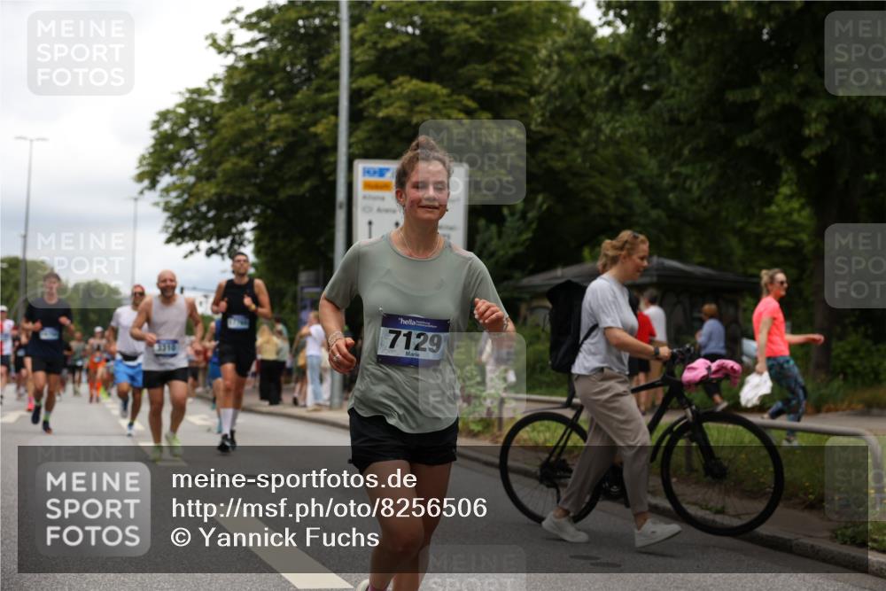 29.06.2025 - hella hamburg halbmarathon Yannick Fuchs http://msf.ph/oto/8256506 29.06.2025 10:48:21 20KM 1410, 1442, 1549, 1815, 2432, 3177, 3310, 3861, 3898, 4189, 6082, 6084, 6260, 6356, 6581, 6723, 6994, 7129, 7973, 8223, 8449, 8772, 8798, 9012, 9060, 9227, 10040, 10263, 10266, 11009, 11499, 11789, 12213, 12362, 12489, 13147, 13297, 13869, 14026, 14660, 14818, 15113, 15156, 15169, 15408, 15524, 16092, 16574, 16623, 16750, 17740, 17765, 18759, 19177 meine-sportfotos.de