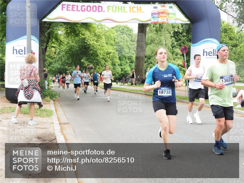 29.06.2025 - hella hamburg halbmarathon MichiJ http://msf.ph/oto/8256510 29.06.2025 10:52:48 Zwischen KM18-KM19 3578, 6572, 9165, 10067, 10998, 13566, 13625, 18732 meine-sportfotos.de