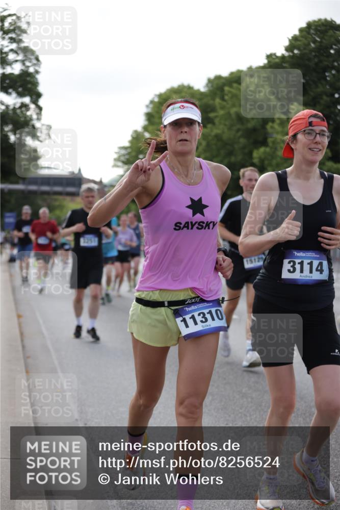 29.06.2025 - hella hamburg halbmarathon Jannik Wohlers http://msf.ph/oto/8256524 29.06.2025 09:57:32 Lombardsbrücke 1094, 1258, 1320, 1321, 1335, 1563, 1870, 2138, 2397, 2448, 2612, 2946, 3058, 3091, 3114, 3251, 5032, 5305, 5672, 5775, 6355, 6356, 6569, 6580, 6585, 6628, 6754, 6776, 7065, 7134, 7478, 7509, 7646, 7952, 7976, 8176, 8973, 9065, 9145, 9163, 9214, 9227, 9835, 10860, 11208, 11310, 11757, 11789, 12155, 12224, 12662, 12961, 13047, 14300, 14638, 14865, 15061, 15125, 15134, 15426, 15496, 15712, 15915, 16008, 16009, 16320, 16563, 16750, 16980, 17530 meine-sportfotos.de