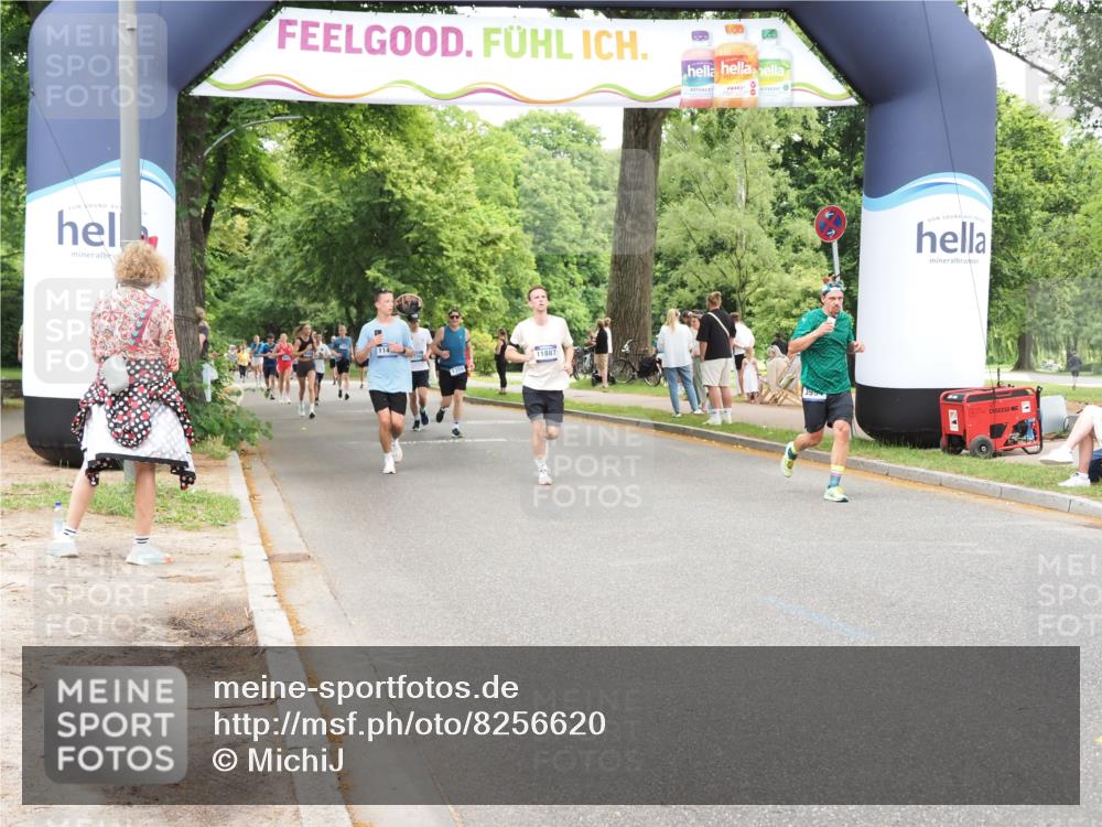 29.06.2025 - hella hamburg halbmarathon MichiJ http://msf.ph/oto/8256620 29.06.2025 10:52:49 Zwischen KM18-KM19 6572, 10067, 10998, 11416, 11887, 13566, 13625, 18732 meine-sportfotos.de