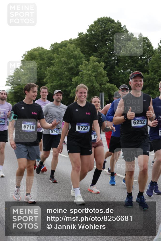 29.06.2025 - hella hamburg halbmarathon Jannik Wohlers http://msf.ph/oto/8256681 29.06.2025 10:31:47 Lombardsbrücke 1311, 1987, 2349, 2943, 3022, 3707, 3778, 3822, 4314, 4365, 4605, 4924, 5496, 5601, 5658, 5743, 6218, 6252, 7135, 7239, 7295, 7344, 7535, 7570, 7695, 7789, 8124, 8175, 8538, 8787, 9125, 9206, 10248, 10828, 10924, 11168, 11225, 11362, 11462, 11787, 12136, 12755, 12936, 13026, 13284, 13959, 13960, 14029, 14099, 14105, 14191, 14494, 14599, 15120, 15471, 15987, 16200, 17958, 18369, 18931 meine-sportfotos.de