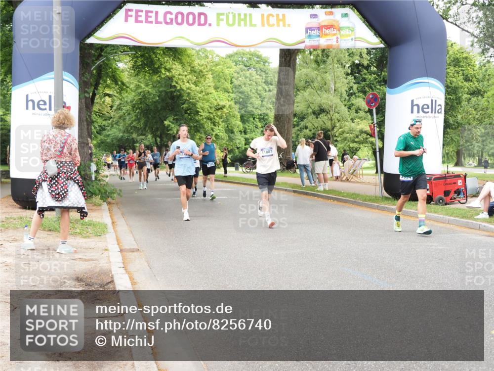 29.06.2025 - hella hamburg halbmarathon MichiJ http://msf.ph/oto/8256740 29.06.2025 10:52:50 Zwischen KM18-KM19 3994, 6572, 10067, 11416, 11887, 13566, 13625, 18732 meine-sportfotos.de