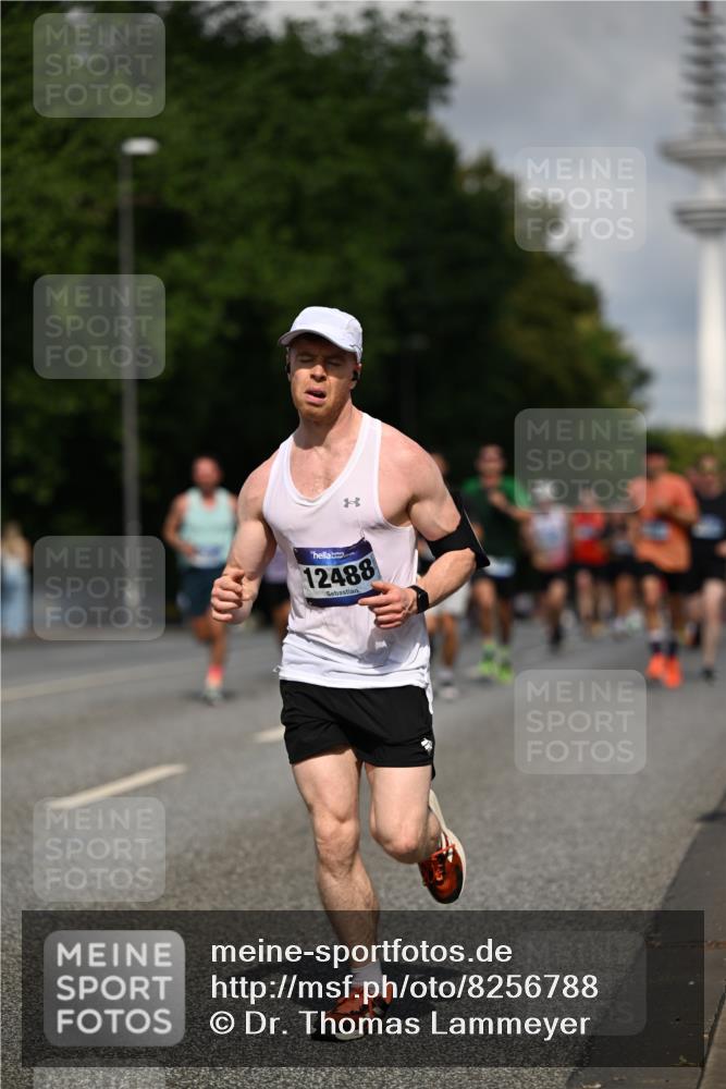 29.06.2025 - hella hamburg halbmarathon Dr. Thomas Lammeyer http://msf.ph/oto/8256788 29.06.2025 09:51:53 Kennedybrücke 1290, 1505, 1710, 2399, 2714, 2767, 3480, 3959, 5307, 5554, 5709, 6993, 7152, 7154, 7884, 8933, 9403, 10404, 10793, 10852 meine-sportfotos.de