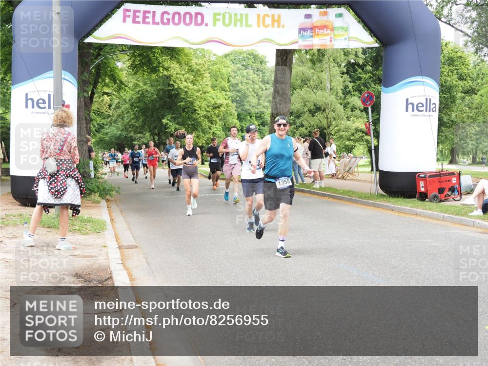 29.06.2025 - hella hamburg halbmarathon MichiJ http://msf.ph/oto/8256955 29.06.2025 10:52:53 Zwischen KM18-KM19 1355, 3994, 11416, 11887, 13566, 17347, 18732 meine-sportfotos.de