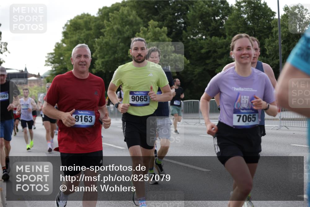 29.06.2025 - hella hamburg halbmarathon Jannik Wohlers http://msf.ph/oto/8257079 29.06.2025 09:57:38 Lombardsbrücke 1179, 1258, 1320, 1321, 1335, 1870, 2070, 2138, 2397, 2417, 2448, 2612, 2636, 2711, 3058, 3091, 3114, 3251, 4814, 5672, 5775, 6164, 6355, 6356, 6569, 6580, 6628, 6754, 6776, 7065, 7409, 7478, 7509, 7646, 7724, 7952, 7976, 8449, 8508, 8689, 9065, 9145, 9163, 10860, 11217, 11310, 11416, 11757, 11789, 12224, 12662, 12961, 13047, 13691, 14638, 14865, 15061, 15125, 15426, 15915, 16563, 17530, 17825, 18514, 18811 meine-sportfotos.de