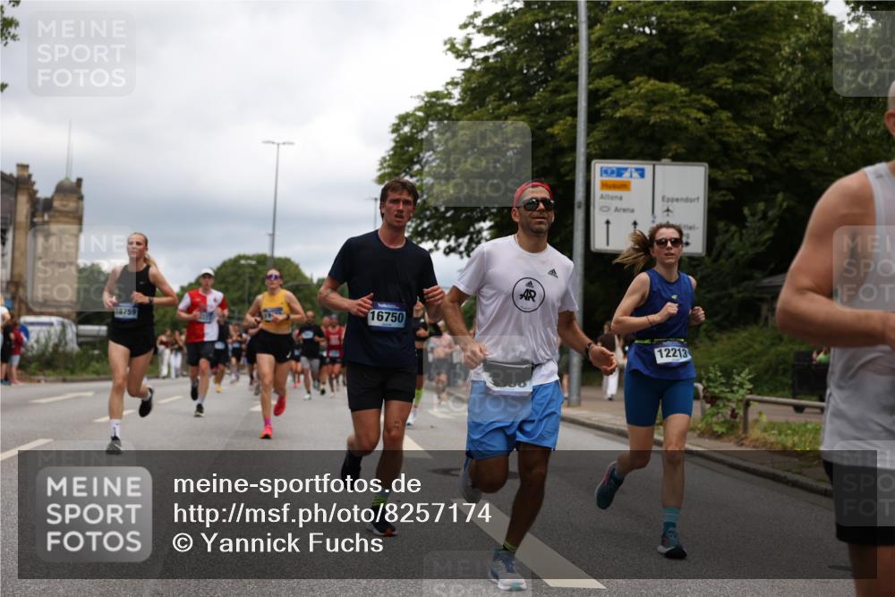 29.06.2025 - hella hamburg halbmarathon Yannick Fuchs http://msf.ph/oto/8257174 29.06.2025 10:48:23 20KM 1410, 1815, 2432, 3177, 3310, 3861, 3898, 4189, 6082, 6084, 6260, 6356, 6581, 6723, 6994, 7129, 7973, 8223, 8449, 8698, 8772, 8798, 9012, 9060, 9227, 10040, 10263, 10266, 11009, 11499, 11789, 12213, 12362, 12489, 13147, 13297, 13869, 14026, 14660, 14818, 15113, 15156, 15169, 15408, 15524, 15879, 16092, 16574, 16623, 16750, 17740, 17765, 18759, 19177 meine-sportfotos.de