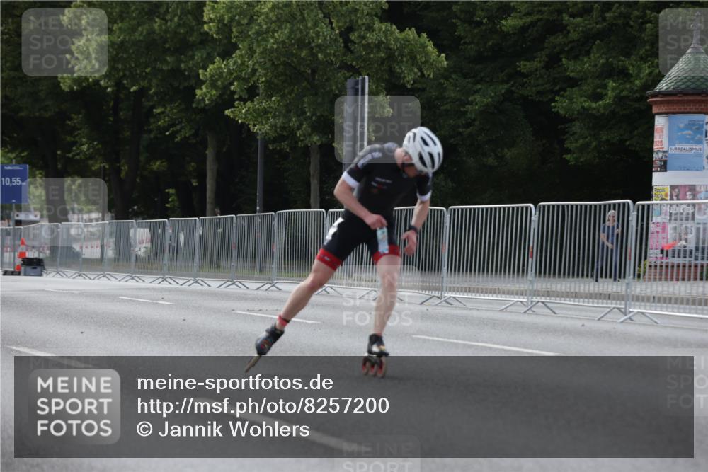 29.06.2025 - hella hamburg halbmarathon Jannik Wohlers http://msf.ph/oto/8257200 29.06.2025 08:49:04 Lombardsbrücke  meine-sportfotos.de