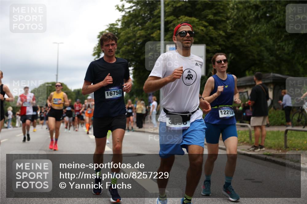 29.06.2025 - hella hamburg halbmarathon Yannick Fuchs http://msf.ph/oto/8257229 29.06.2025 10:48:24 20KM 1410, 1815, 2432, 3177, 3310, 3861, 3898, 4189, 6082, 6084, 6356, 6581, 6723, 6994, 7129, 8223, 8449, 8698, 8772, 8798, 9012, 9060, 9227, 10040, 10191, 10263, 10266, 11009, 11499, 11789, 12213, 12362, 12489, 13147, 13297, 13869, 14660, 14818, 15113, 15156, 15169, 15408, 15524, 15879, 16092, 16574, 16623, 16750, 17740, 17765, 18759, 19177 meine-sportfotos.de