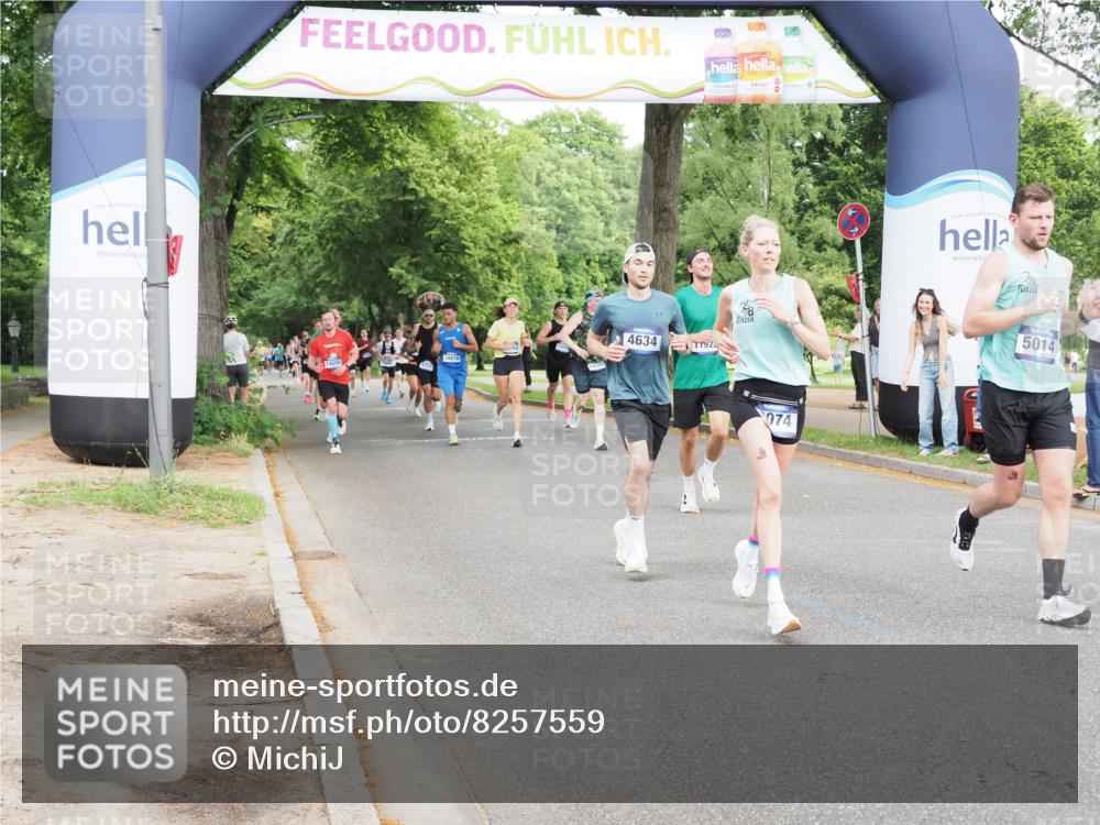 29.06.2025 - hella hamburg halbmarathon MichiJ http://msf.ph/oto/8257559 29.06.2025 10:29:34 Zwischen KM18-KM19 3618, 4205, 4634, 4893, 5007, 5014, 5026, 7284, 7796, 8074, 8358, 11062, 11922, 12385, 13268, 13483, 16249, 16599, 17724, 17834 meine-sportfotos.de
