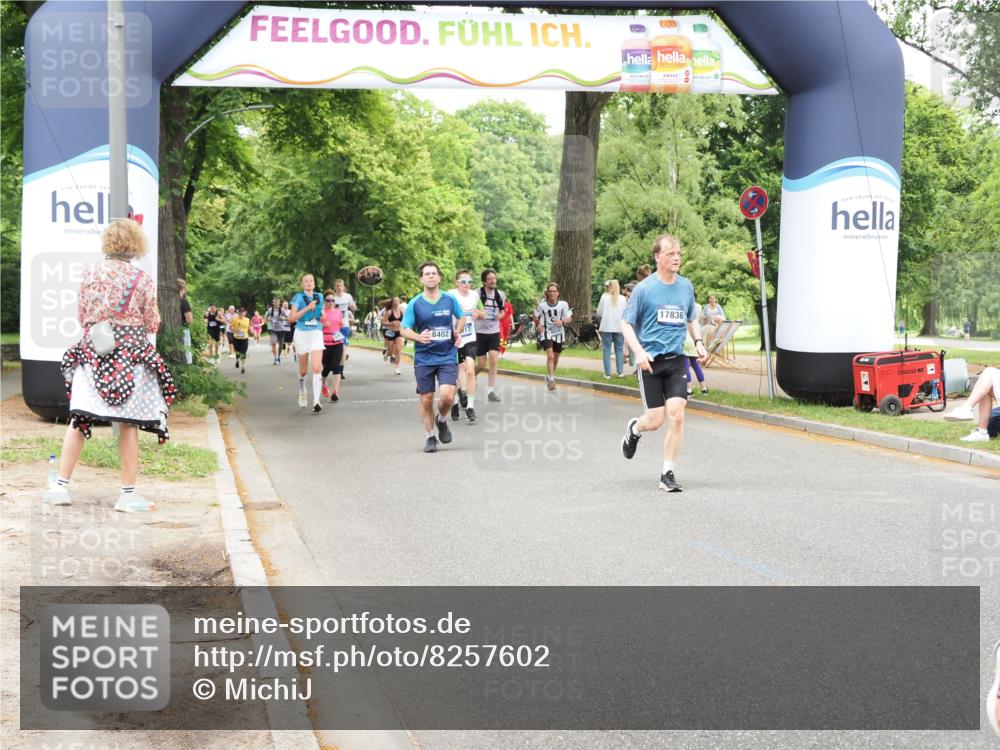 29.06.2025 - hella hamburg halbmarathon MichiJ http://msf.ph/oto/8257602 29.06.2025 10:53:01 Zwischen KM18-KM19 1249, 6489, 8917, 9829, 11917, 17347, 17836, 17866, 18721, 18754 meine-sportfotos.de