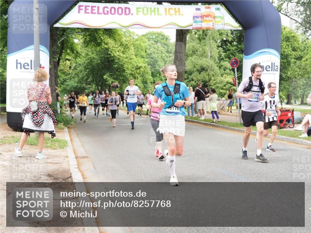 29.06.2025 - hella hamburg halbmarathon MichiJ http://msf.ph/oto/8257768 29.06.2025 10:53:05 Zwischen KM18-KM19 1249, 1781, 4499, 5951, 8402, 8917, 8926, 9829, 10389, 17836, 17866, 18178, 18754 meine-sportfotos.de