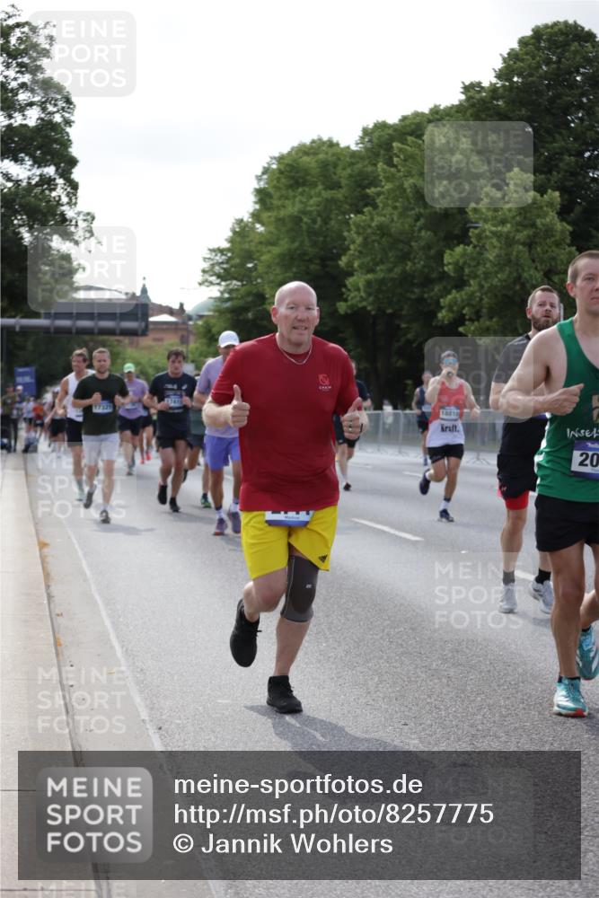 29.06.2025 - hella hamburg halbmarathon Jannik Wohlers http://msf.ph/oto/8257775 29.06.2025 09:57:45 Lombardsbrücke 1034, 1179, 1190, 1258, 1335, 2034, 2070, 2138, 2397, 2417, 2612, 2636, 2711, 3091, 3251, 4814, 4903, 5093, 5672, 6164, 6580, 6754, 7065, 7409, 7509, 7724, 7896, 8449, 8508, 8590, 8689, 9057, 9065, 9145, 9163, 9656, 11217, 11416, 11607, 11757, 11789, 11791, 12224, 12624, 12662, 13033, 13047, 13691, 14571, 14638, 15061, 15125, 16563, 17176, 17321, 17415, 17825, 18514, 18810, 18811 meine-sportfotos.de