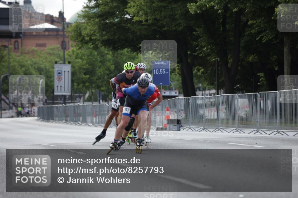 29.06.2025 - hella hamburg halbmarathon Jannik Wohlers http://msf.ph/oto/8257793 29.06.2025 08:49:23 Lombardsbrücke  meine-sportfotos.de