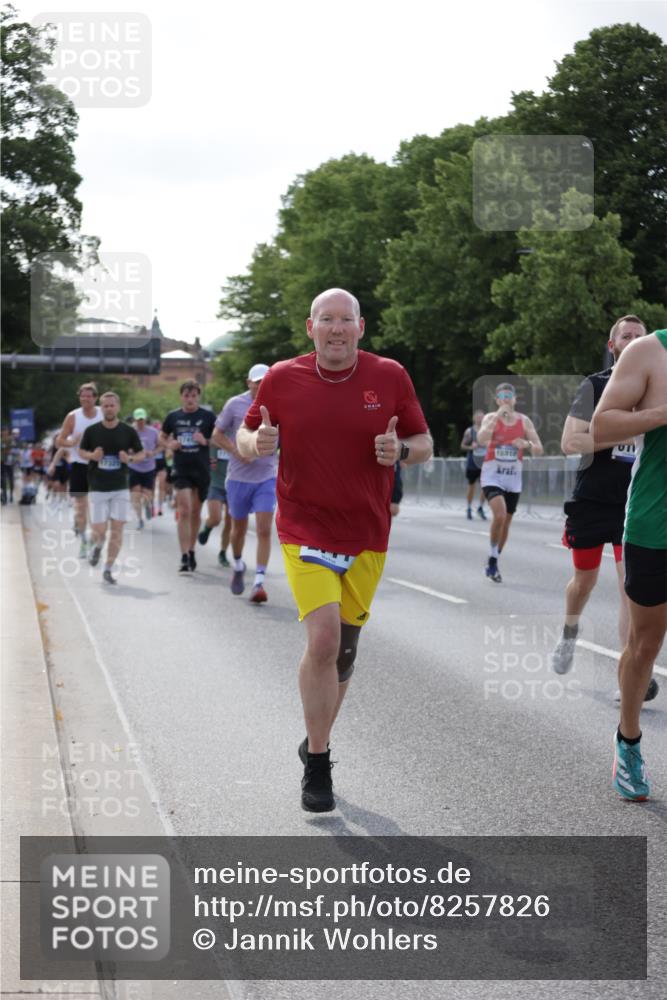 29.06.2025 - hella hamburg halbmarathon Jannik Wohlers http://msf.ph/oto/8257826 29.06.2025 09:57:45 Lombardsbrücke 1034, 1179, 1190, 1258, 1335, 2034, 2070, 2138, 2397, 2417, 2612, 2636, 2711, 3091, 3251, 4814, 4903, 5093, 5672, 6164, 6580, 6754, 7065, 7409, 7509, 7724, 7896, 8449, 8508, 8590, 8689, 9057, 9065, 9145, 9163, 9656, 11217, 11416, 11607, 11757, 11789, 11791, 12224, 12624, 12662, 13033, 13047, 13691, 14571, 14638, 15061, 15125, 16563, 17176, 17321, 17415, 17825, 18514, 18810, 18811 meine-sportfotos.de