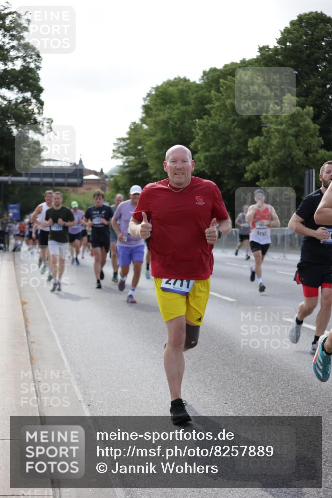 29.06.2025 - hella hamburg halbmarathon Jannik Wohlers http://msf.ph/oto/8257889 29.06.2025 09:57:45 Lombardsbrücke 1034, 1179, 1190, 1258, 1335, 2034, 2070, 2138, 2397, 2417, 2612, 2636, 2711, 3091, 3251, 4814, 4903, 5093, 5672, 6164, 6580, 6754, 7065, 7409, 7509, 7724, 7896, 8449, 8508, 8590, 8689, 9057, 9065, 9145, 9163, 9656, 11217, 11416, 11607, 11757, 11789, 11791, 12224, 12624, 12662, 13033, 13047, 13691, 14571, 14638, 15061, 15125, 16563, 17176, 17321, 17415, 17825, 18514, 18810, 18811 meine-sportfotos.de