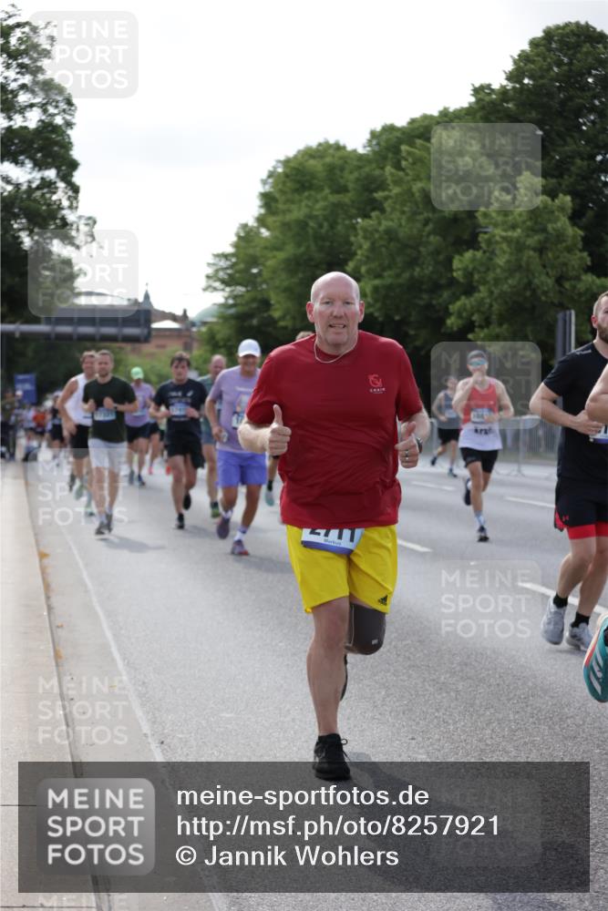 29.06.2025 - hella hamburg halbmarathon Jannik Wohlers http://msf.ph/oto/8257921 29.06.2025 09:57:45 Lombardsbrücke 1034, 1179, 1190, 1258, 1335, 2034, 2070, 2138, 2397, 2417, 2612, 2636, 2711, 3091, 3251, 4814, 4903, 5093, 5672, 6164, 6580, 6754, 7065, 7409, 7509, 7724, 7896, 8449, 8508, 8590, 8689, 9057, 9065, 9145, 9163, 9656, 11217, 11416, 11607, 11757, 11789, 11791, 12224, 12624, 12662, 13033, 13047, 13691, 14571, 14638, 15061, 15125, 16563, 17176, 17321, 17415, 17825, 18514, 18810, 18811 meine-sportfotos.de