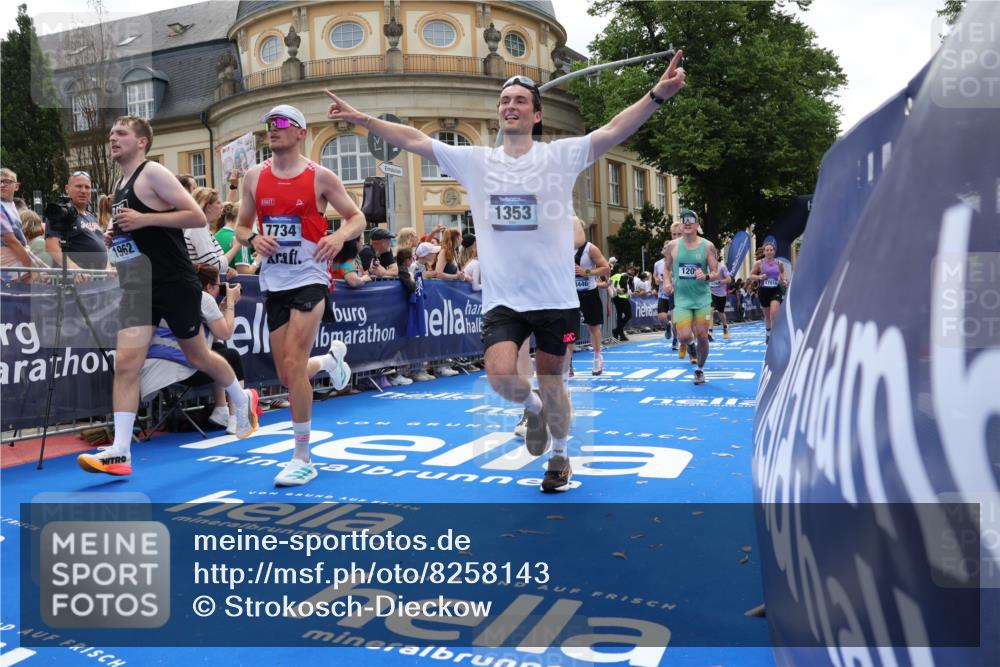 29.06.2025 - hella hamburg halbmarathon Strokosch-Dieckow http://msf.ph/oto/8258143 29.06.2025 10:42:31 Ziel 1209, 1256, 1353, 1735, 1800, 1962, 2233, 3523, 4235, 7116, 7448, 7508, 7693, 7734, 13446, 13483, 15095, 15623, 16295, 16333, 17000, 17016, 17637, 17733, 17911, 18275, 18632, 18680 meine-sportfotos.de