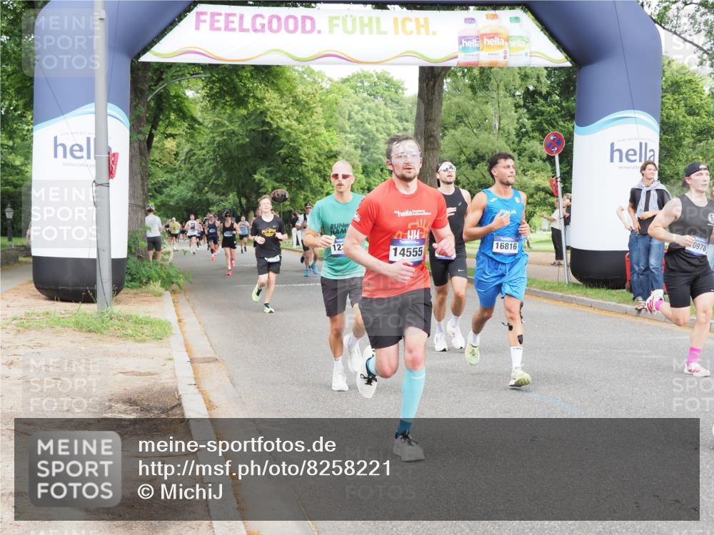 29.06.2025 - hella hamburg halbmarathon MichiJ http://msf.ph/oto/8258221 29.06.2025 10:29:38 Zwischen KM18-KM19 4380, 4634, 4893, 5007, 5014, 8074, 9358, 9885, 10978, 11062, 11922, 12365, 13268, 14555, 15164, 16599, 16816, 17834, 18399 meine-sportfotos.de