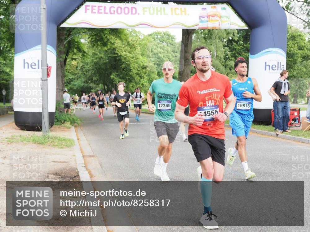 29.06.2025 - hella hamburg halbmarathon MichiJ http://msf.ph/oto/8258317 29.06.2025 10:29:38 Zwischen KM18-KM19 4380, 4634, 4893, 5007, 5014, 8074, 9358, 9885, 10978, 11062, 11922, 12365, 13268, 14555, 15164, 16599, 16816, 17834, 18399 meine-sportfotos.de