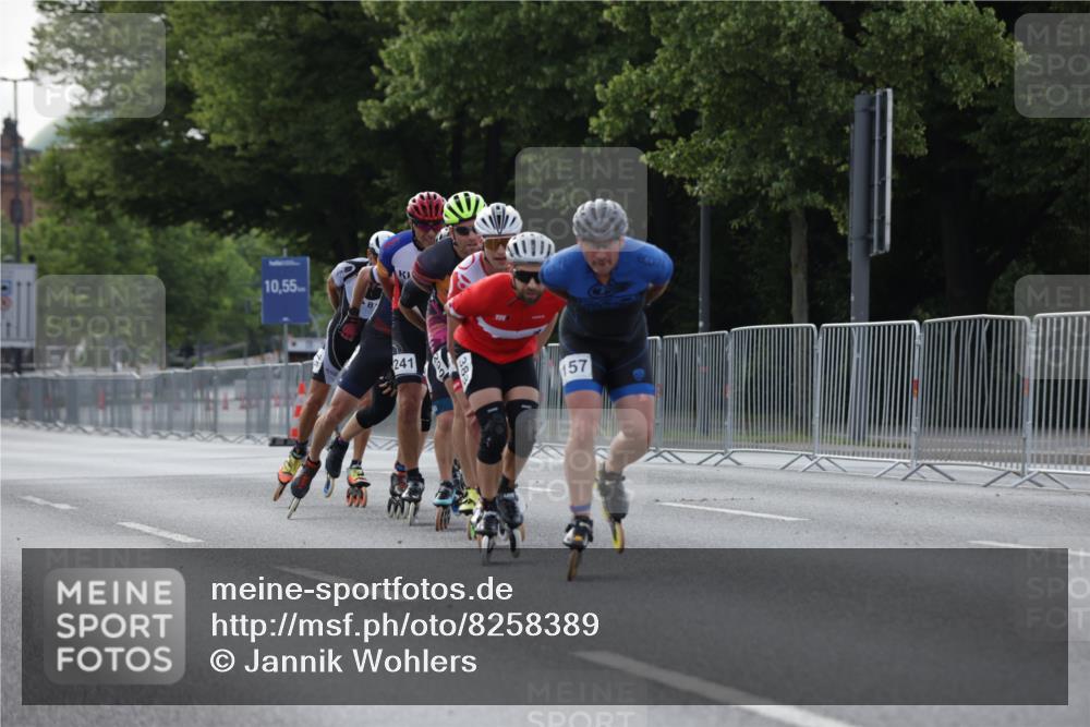 29.06.2025 - hella hamburg halbmarathon Jannik Wohlers http://msf.ph/oto/8258389 29.06.2025 08:49:24 Lombardsbrücke  meine-sportfotos.de
