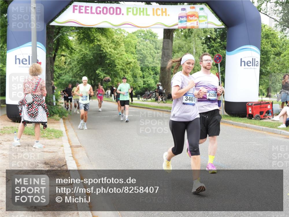 29.06.2025 - hella hamburg halbmarathon MichiJ http://msf.ph/oto/8258407 29.06.2025 10:53:15 Zwischen KM18-KM19 1790, 3461, 4227, 4286, 4322, 4782, 15678, 16099, 17638, 17880, 18261, 18655 meine-sportfotos.de