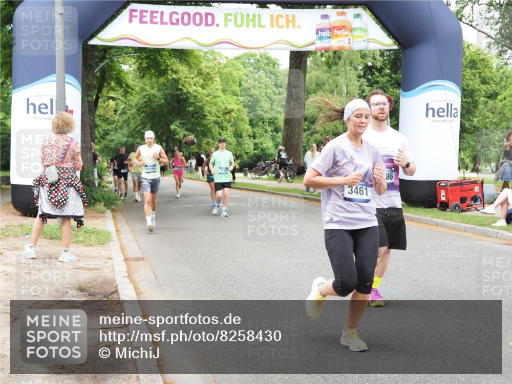 29.06.2025 - hella hamburg halbmarathon MichiJ http://msf.ph/oto/8258430 29.06.2025 10:53:15 Zwischen KM18-KM19 1790, 3461, 4227, 4286, 4322, 4782, 15678, 16099, 17638, 17880, 18261, 18655 meine-sportfotos.de