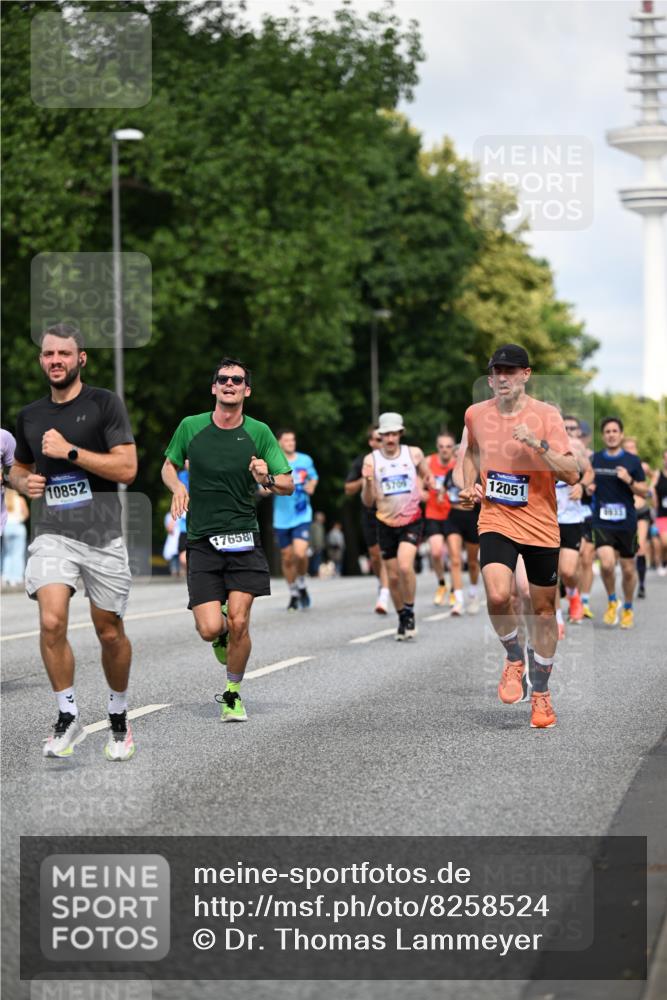 29.06.2025 - hella hamburg halbmarathon Dr. Thomas Lammeyer http://msf.ph/oto/8258524 29.06.2025 09:51:57 Kennedybrücke 1290, 1505, 1710, 2399, 2714, 2767, 3480, 4359, 5307, 5554, 5709, 6993, 7152, 7154, 7884, 8571, 8933, 9403, 10404, 10793, 10852 meine-sportfotos.de