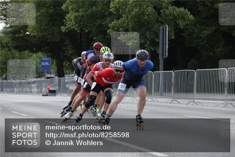 29.06.2025 - hella hamburg halbmarathon Jannik Wohlers http://msf.ph/oto/8258598 29.06.2025 08:49:24 Lombardsbrücke  meine-sportfotos.de