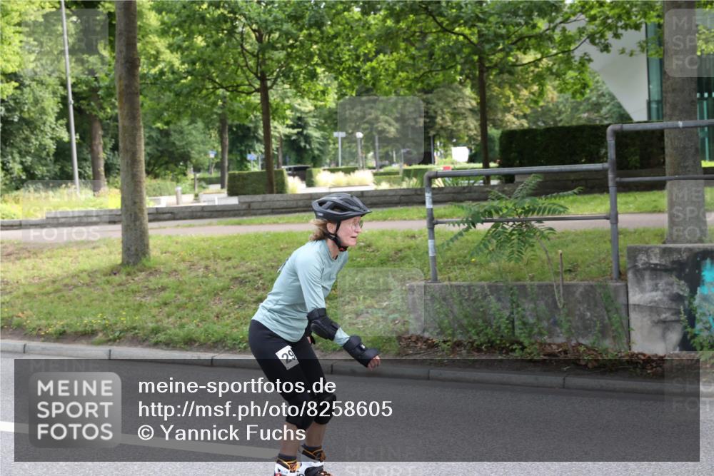 29.06.2025 - hella hamburg halbmarathon Yannick Fuchs http://msf.ph/oto/8258605 29.06.2025 09:36:05 20KM 29 meine-sportfotos.de