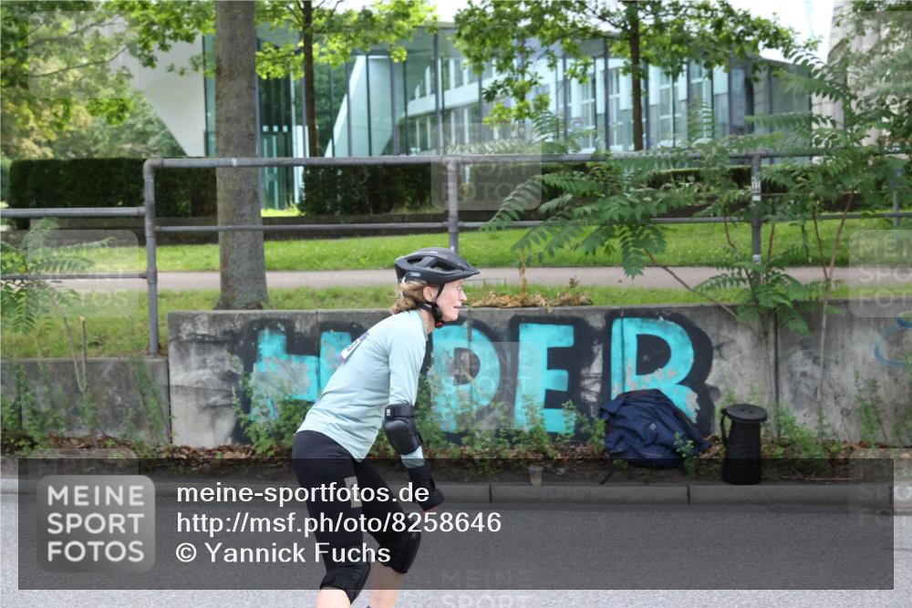 29.06.2025 - hella hamburg halbmarathon Yannick Fuchs http://msf.ph/oto/8258646 29.06.2025 09:36:06 20KM  meine-sportfotos.de