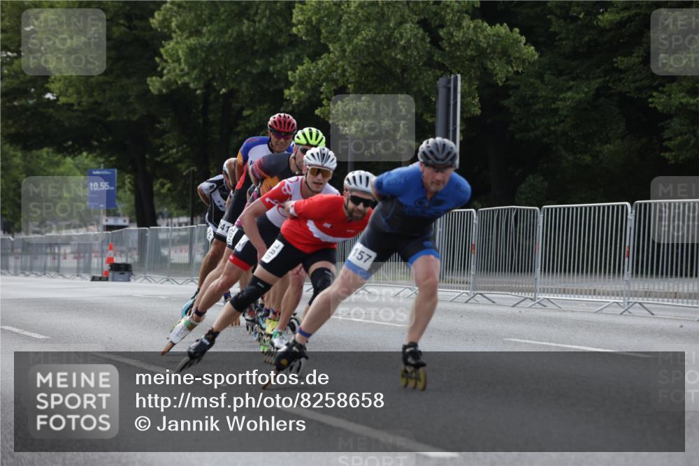 29.06.2025 - hella hamburg halbmarathon Jannik Wohlers http://msf.ph/oto/8258658 29.06.2025 08:49:24 Lombardsbrücke  meine-sportfotos.de