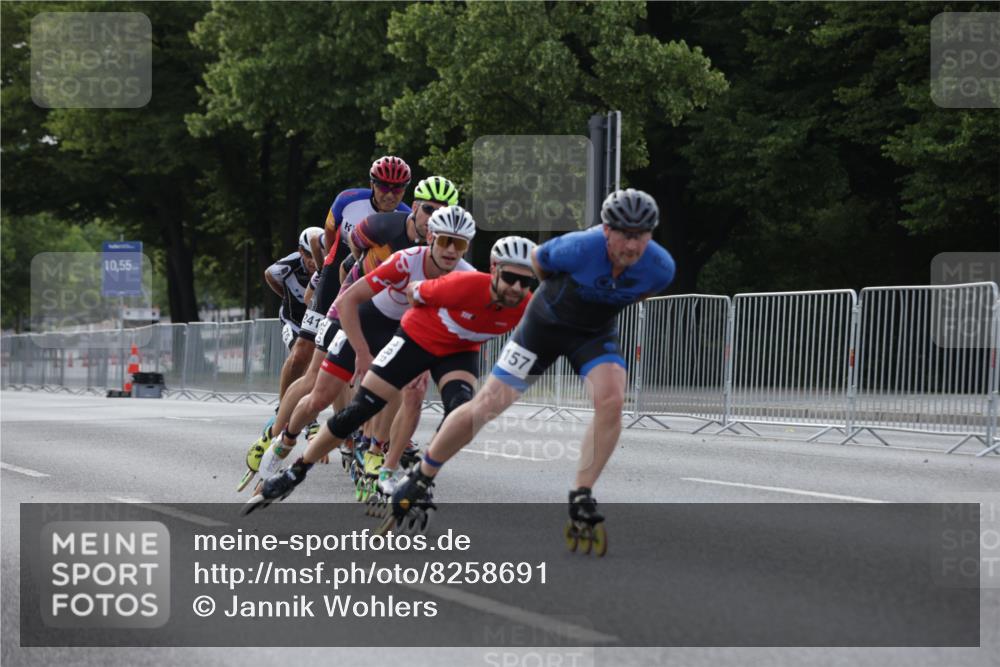 29.06.2025 - hella hamburg halbmarathon Jannik Wohlers http://msf.ph/oto/8258691 29.06.2025 08:49:24 Lombardsbrücke  meine-sportfotos.de