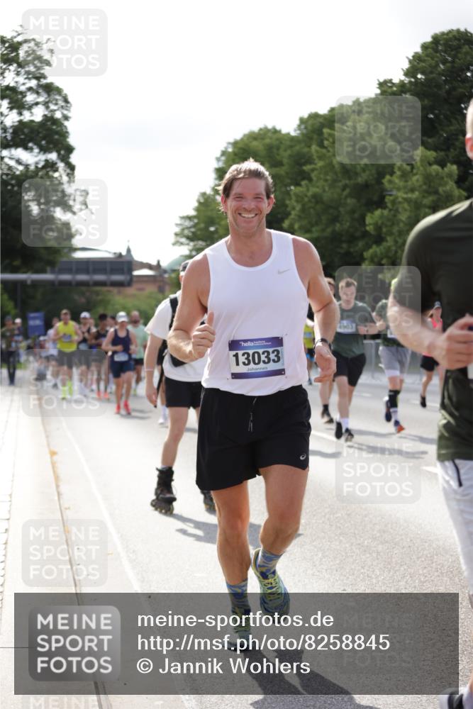 29.06.2025 - hella hamburg halbmarathon Jannik Wohlers http://msf.ph/oto/8258845 29.06.2025 09:57:50 Lombardsbrücke 1034, 1179, 1190, 1258, 1335, 1815, 2034, 2070, 2138, 2417, 2636, 2711, 4814, 4903, 5093, 5672, 5721, 6164, 6272, 6754, 6897, 7409, 7509, 7724, 7856, 7896, 8154, 8311, 8449, 8508, 8590, 8689, 9012, 9057, 9065, 9145, 9163, 9562, 9656, 10084, 11217, 11416, 11607, 11789, 11791, 12624, 13033, 13691, 14323, 14365, 14571, 14678, 15061, 16213, 16409, 16563, 16653, 16879, 16924, 17176, 17321, 17415, 17825, 18514, 18551, 18799, 18810, 18811, 18867 meine-sportfotos.de