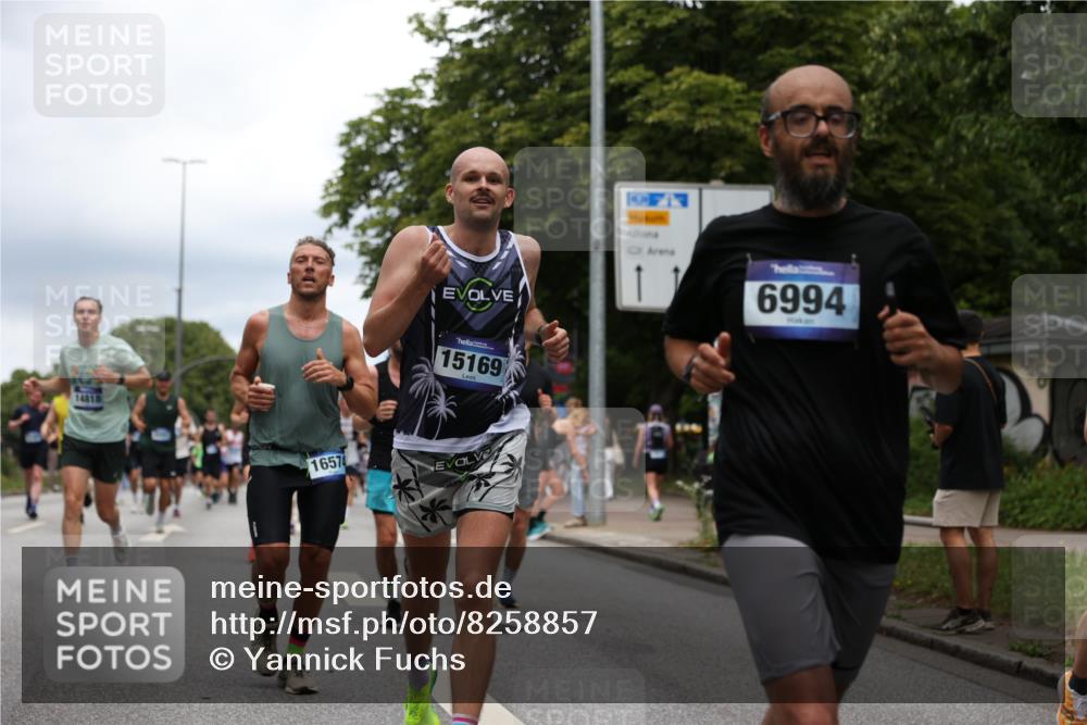 29.06.2025 - hella hamburg halbmarathon Yannick Fuchs http://msf.ph/oto/8258857 29.06.2025 10:48:31 20KM 1327, 1410, 1496, 1815, 2474, 2771, 3041, 3177, 3310, 3791, 3794, 3861, 3945, 4189, 4231, 4938, 6082, 6084, 6356, 6443, 6581, 6723, 6994, 8223, 8449, 8514, 8698, 8772, 8798, 9012, 9060, 9227, 10191, 10192, 10263, 10266, 11333, 11499, 11747, 12186, 12362, 12489, 13297, 13869, 14036, 14175, 14592, 14638, 14660, 14818, 14948, 15113, 15156, 15169, 15408, 15524, 15879, 16092, 16574, 16750, 17740, 17765, 19177 meine-sportfotos.de
