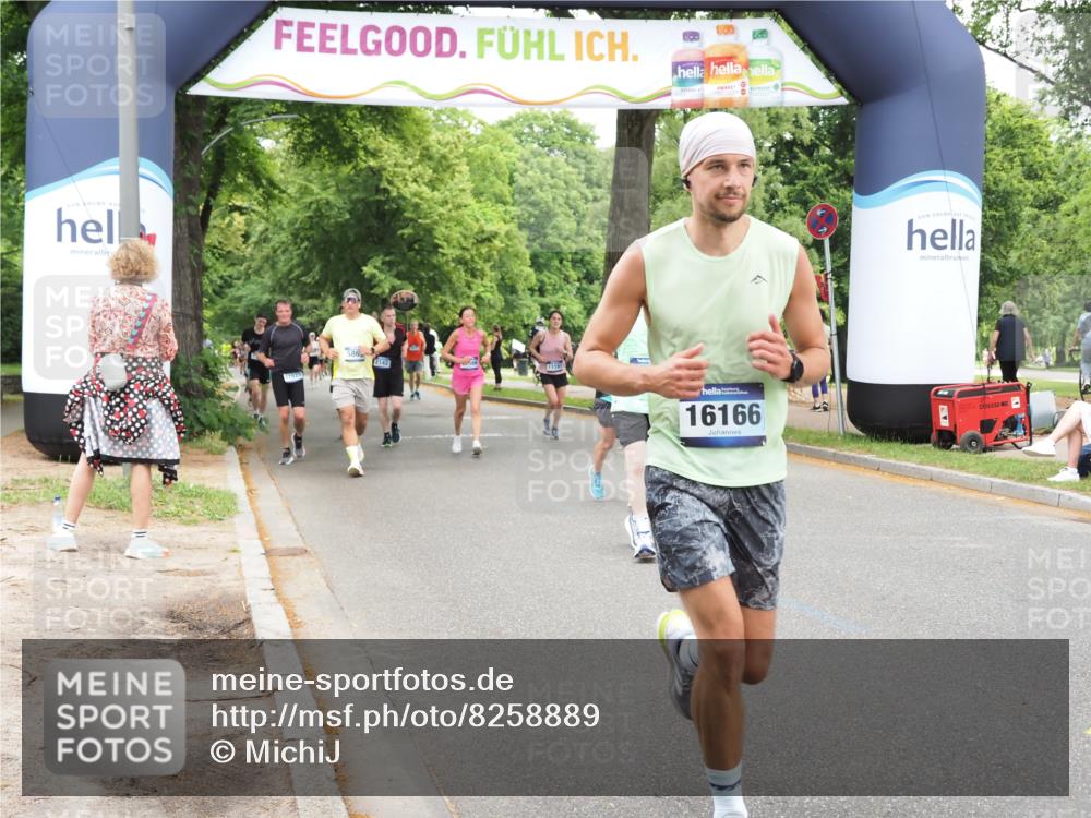 29.06.2025 - hella hamburg halbmarathon MichiJ http://msf.ph/oto/8258889 29.06.2025 10:53:18 Zwischen KM18-KM19 1790, 3461, 4286, 4782, 7485, 16099, 16166, 17638, 17880, 18261 meine-sportfotos.de