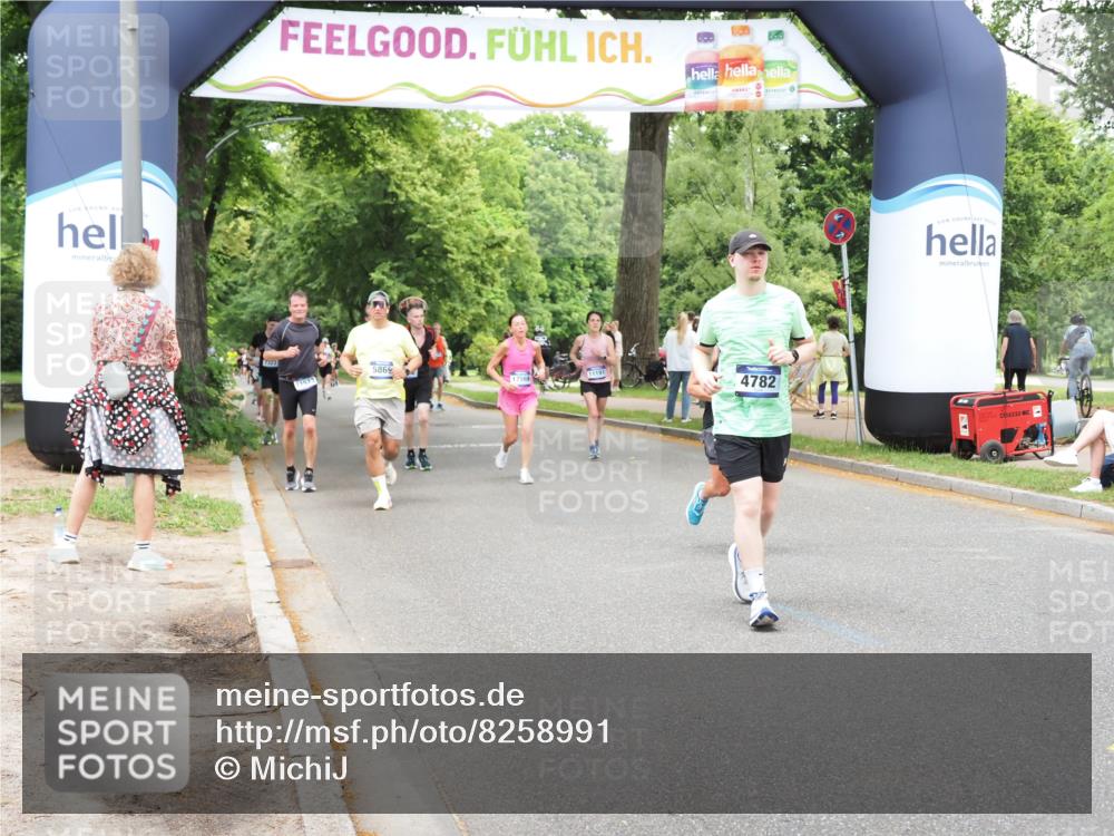 29.06.2025 - hella hamburg halbmarathon MichiJ http://msf.ph/oto/8258991 29.06.2025 10:53:19 Zwischen KM18-KM19 1790, 3461, 4286, 4782, 7485, 11523, 16099, 16166, 17569, 18261 meine-sportfotos.de