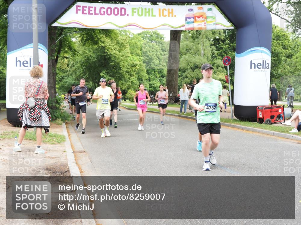 29.06.2025 - hella hamburg halbmarathon MichiJ http://msf.ph/oto/8259007 29.06.2025 10:53:19 Zwischen KM18-KM19 1790, 3461, 4286, 4782, 7485, 11523, 16099, 16166, 17569, 18261 meine-sportfotos.de