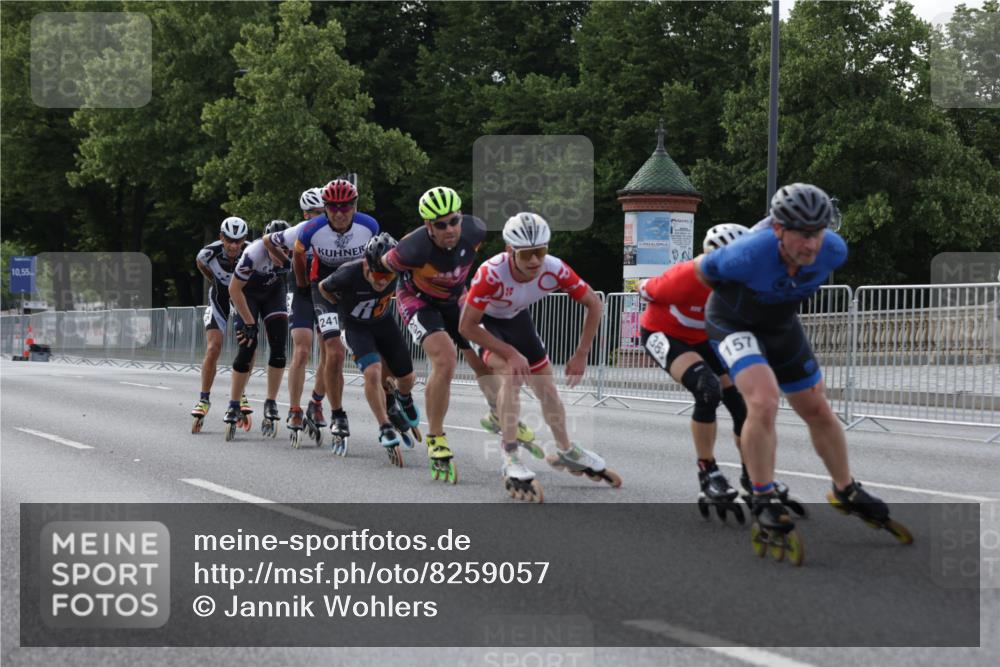 29.06.2025 - hella hamburg halbmarathon Jannik Wohlers http://msf.ph/oto/8259057 29.06.2025 08:49:25 Lombardsbrücke  meine-sportfotos.de