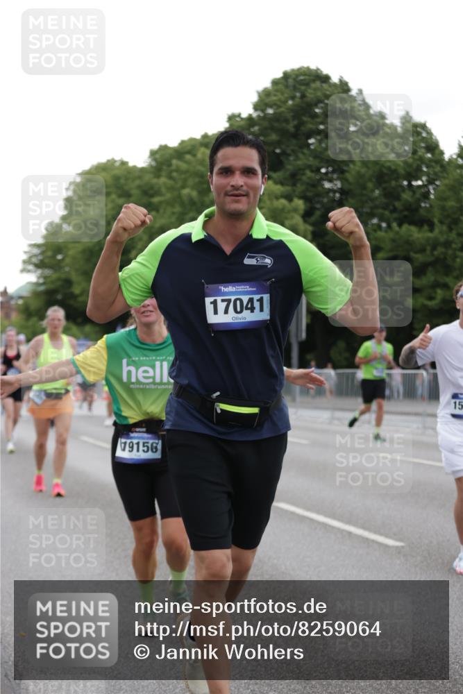 29.06.2025 - hella hamburg halbmarathon Jannik Wohlers http://msf.ph/oto/8259064 29.06.2025 10:32:22 Lombardsbrücke 1078, 1237, 1732, 2059, 2276, 3422, 3660, 3670, 3753, 4446, 6040, 6861, 7308, 7309, 7387, 7531, 7633, 7749, 7750, 8170, 8839, 9010, 9034, 9188, 9542, 10013, 10048, 10203, 10277, 10354, 10470, 10624, 10770, 11076, 11248, 11756, 12470, 12508, 14301, 15071, 15171, 15847, 15997, 16129, 16502, 16898, 16999, 17041, 17102, 17167, 17508, 18069, 18502, 18706, 18927, 19156 meine-sportfotos.de