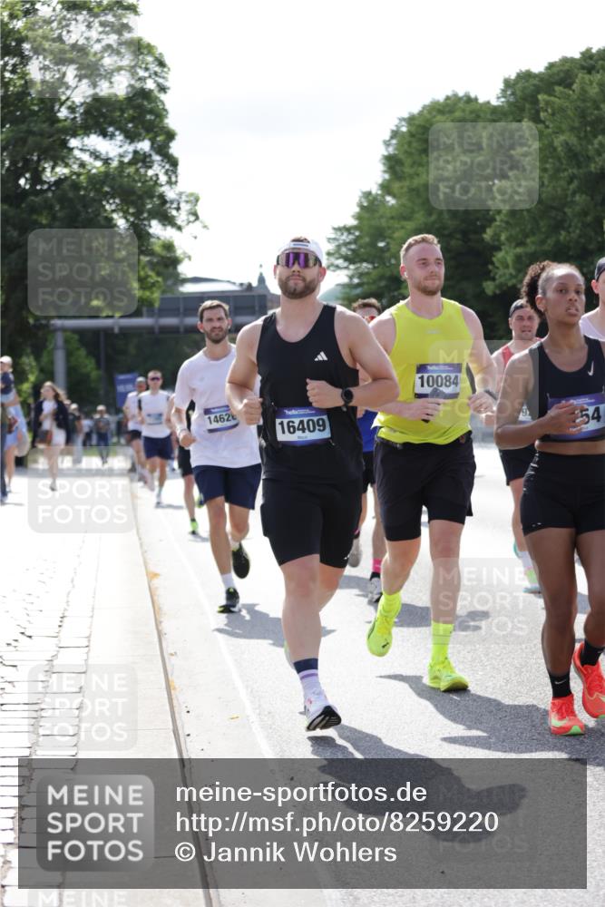29.06.2025 - hella hamburg halbmarathon Jannik Wohlers http://msf.ph/oto/8259220 29.06.2025 09:57:58 Lombardsbrücke 1034, 1190, 1285, 1815, 2029, 2034, 2070, 2656, 2711, 3041, 3097, 3859, 4903, 5093, 5721, 5894, 6164, 6272, 6433, 6897, 7409, 7856, 7896, 8154, 8311, 8393, 8508, 8590, 8825, 9012, 9057, 9562, 9656, 10084, 11217, 11607, 11791, 11870, 12624, 12761, 13033, 13536, 14323, 14365, 14571, 14626, 14678, 14805, 14845, 15914, 16213, 16409, 16653, 16879, 16924, 17176, 17321, 17415, 18551, 18799, 18810, 18867, 19244 meine-sportfotos.de
