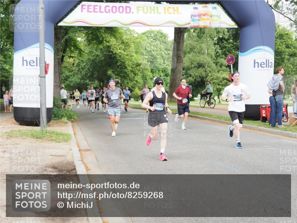 29.06.2025 - hella hamburg halbmarathon MichiJ http://msf.ph/oto/8259268 29.06.2025 10:29:43 Zwischen KM18-KM19 1136, 2675, 4380, 6901, 9358, 9885, 10978, 12365, 14555, 15164, 16816, 17182, 18045, 18399 meine-sportfotos.de